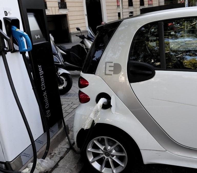 Consulta el mapa dónde recargar tu coche eléctrico en tu viaje de Semana Santa