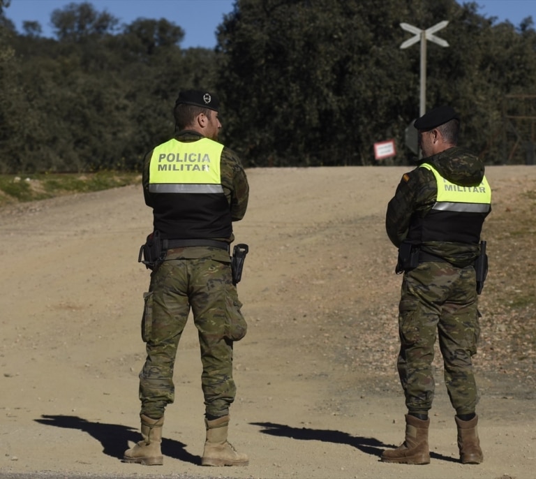 Suspendido de empleo y sueldo el capitán que dirigió el ejercicio de Cerro Muriano en el que murieron dos militares