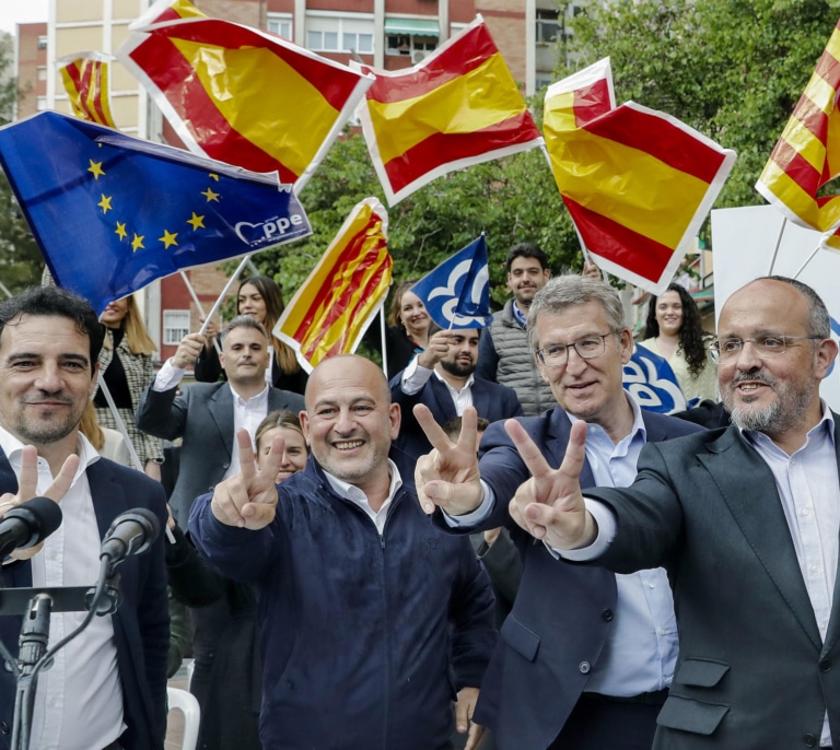 Feijóo apela a los votantes de Vox y PSC para concentrar el voto en el PP