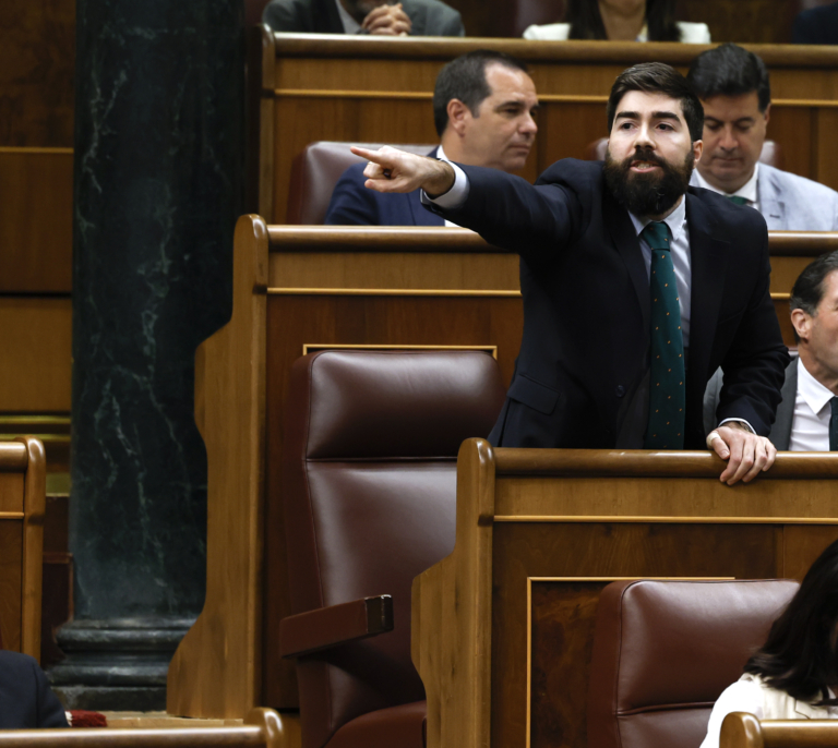 Guirigay en el Congreso: insultos de Vox en el debate final de la ley de amnistía