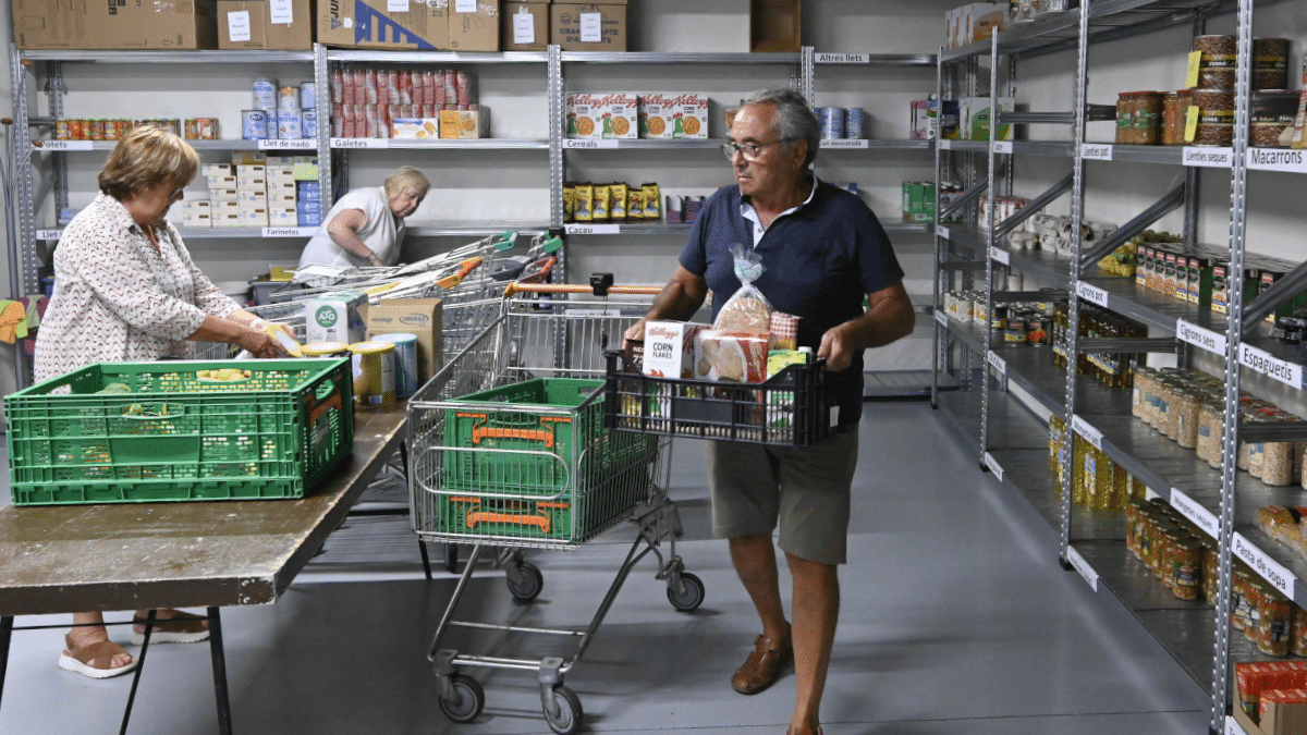 Fundación ”la Caixa” y CaixaBank inician la quinta campaña anual 'Ningún hogar sin alimentos' en colaboración con la Federación Española de Bancos de Alimentos.