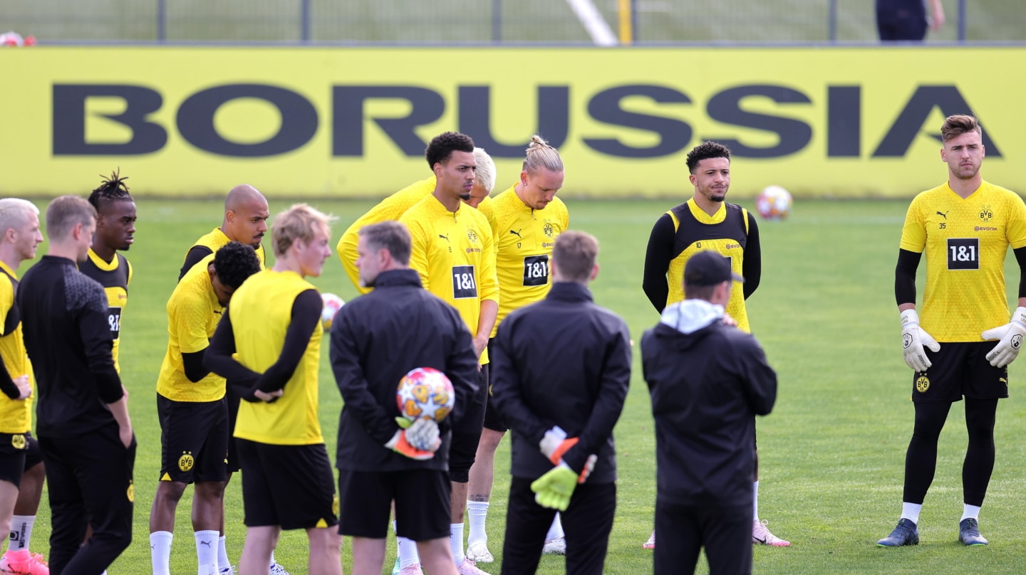 Varios jugadores del Borussia Dortmund