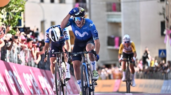 Pelayo Sánchez se consagra en la Toscana y consigue la primera victoria española en el Giro en cinco años
