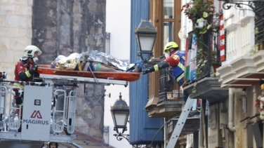 Al menos cinco heridos por un derrumbe en un edificio del Casco Viejo de Bilbao