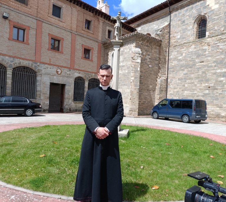 La exabadesa del convento de Belorado se querella contra al arzobispo de Burgos por abuso de poder