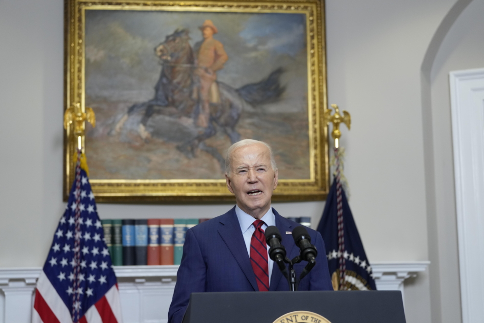 El presidente estadounidense Joe Biden hace una declaración sobre los disturbios en el campus