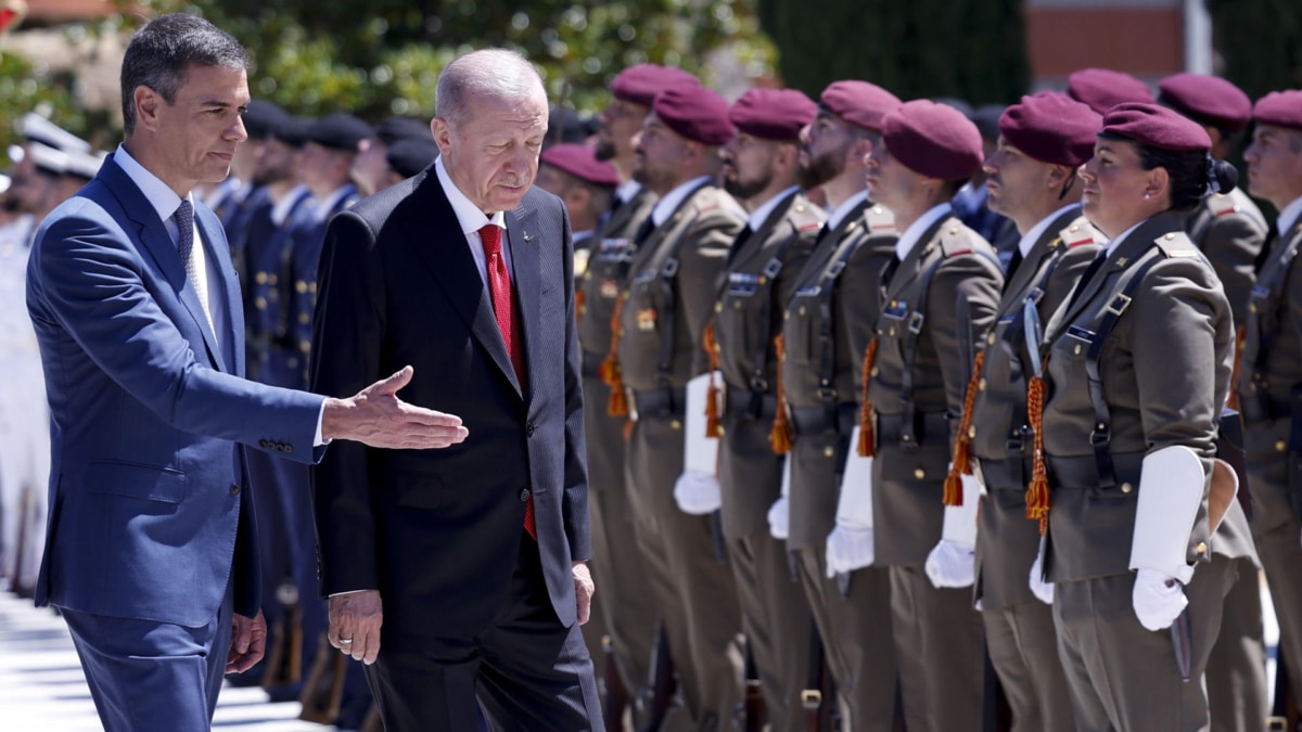 Sánchez y Erdogan apuestan por impulsar la Alianza de Civilizaciones de Moratinos para que sea "más fuerte y eficaz"