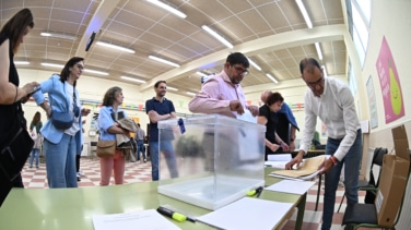 La participación baja al 28% al caer casi 7 puntos respecto a 2019 a las 14.00 horas