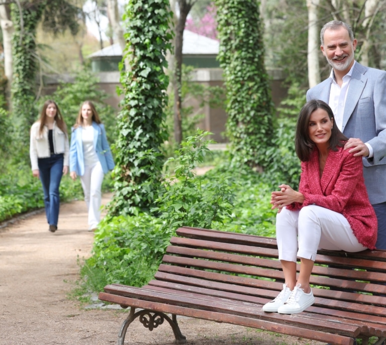 Condecoraciones y 'videomapping' con sus hijas y sin los eméritos: así festejarán los Reyes el décimo aniversario de Felipe VI