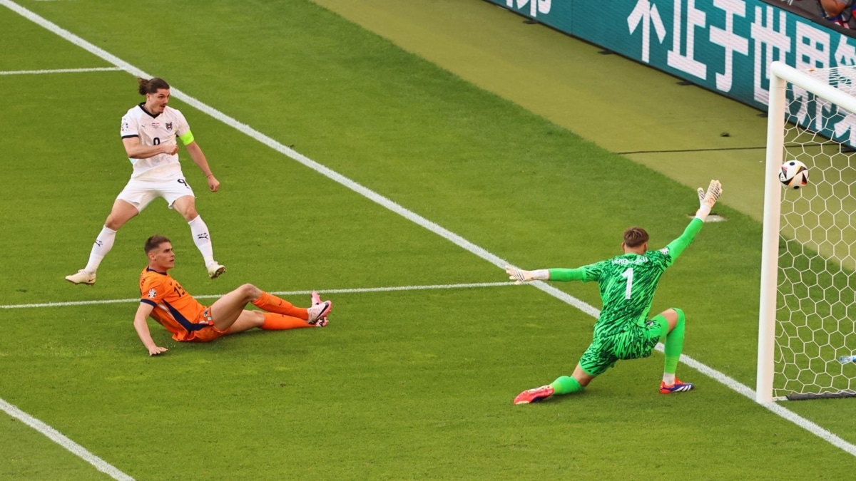 Marcel Sabitzer anota el 2-3 de Austria sobre Holanda