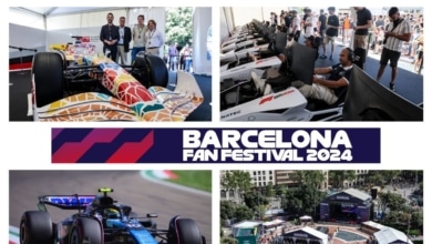Expectación entre los aficionados del motor por la exhibición de coches de F1 en el centro de Barcelona