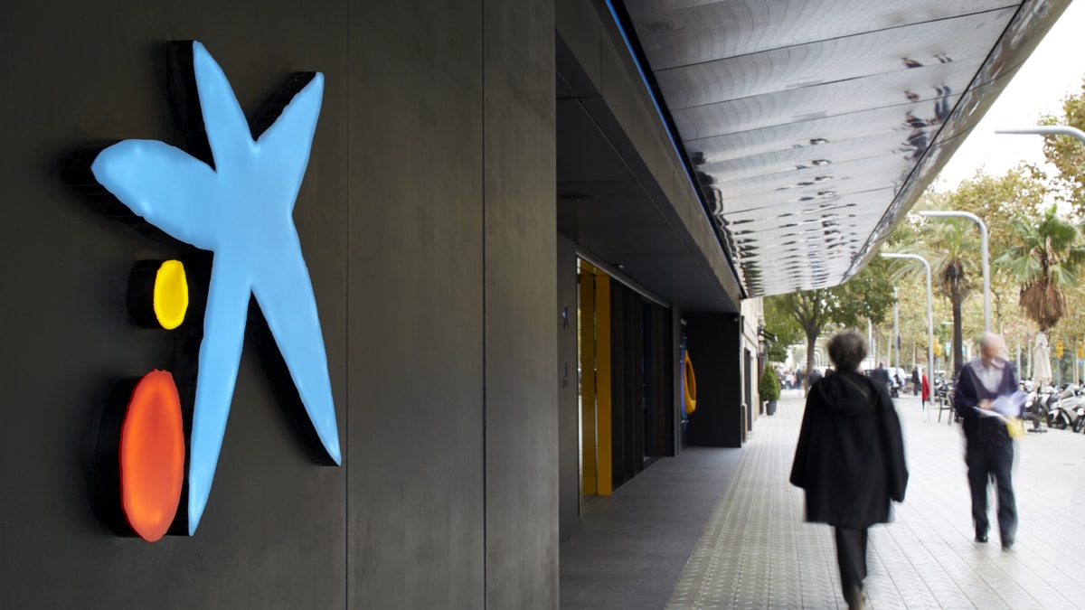 CaixaBank obtiene un beneficio de 2.675 millones hasta junio, un 25,2% más