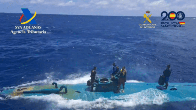 La Policía y la Guardia Civil atrapan un narcosubmarino cerca de la costa de Cádiz: detenidos cuatro colombianos