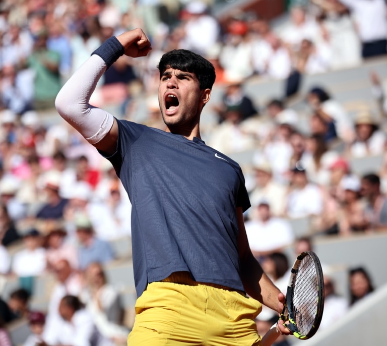 Carlos Alcaraz escribe historia en París con su primer Roland Garros