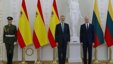 Zarzuela achaca al Gobierno la ausencia de un ministro en el viaje del Rey a las repúblicas bálticas