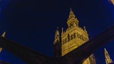 Campanadas en la Catedral de Sevilla para celebrar la Solemnidad de San Pedro y San Pablo