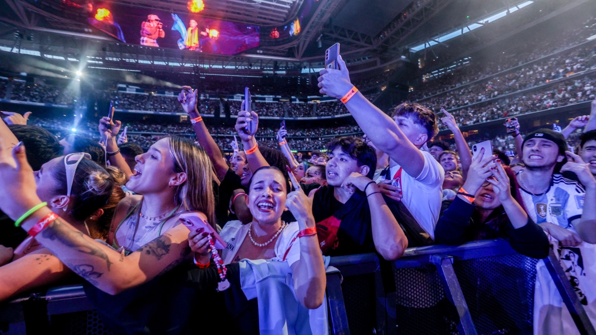 El Bernabéu reducirá la potencia de sus altavoces, limitará a 20 los eventos extraordinarios y se someterá a un seguimiento