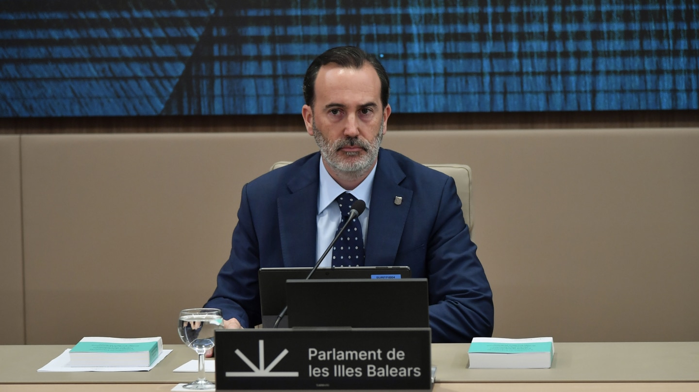 El presidente del Parlament de Baleares, Gabriel Le Senne, preside la Junta de Portavoces de esta semana
