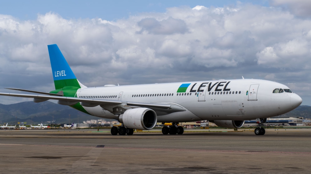 Un avión de Level.