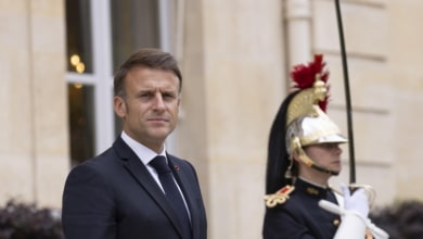 Macron insiste en una carta a la nación en que no dimitirá pase lo que pase en las legislativas