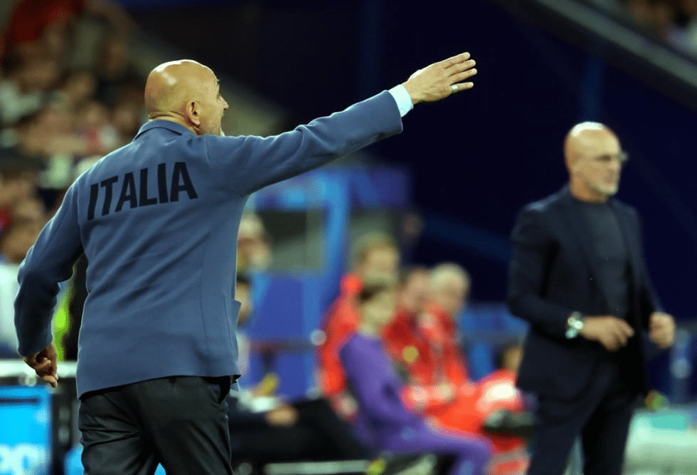 Luciano Spalletti, entrenador de Italia en el partido contra España en la Eurocopa.