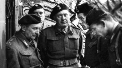 El general Maczek, el héroe polaco del Desembarco de Normandía que acabó de barman en Escocia