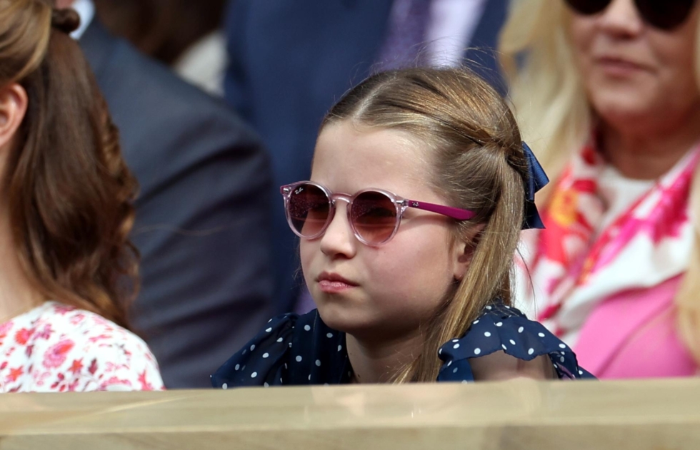 Wimbledon (United Kingdom), 14/07/2024.- Charlotte, daughter of Catherine, Princess of Wales, attends the Men's Singles final between Carlos Alcaraz of Spain and Novak Djokovic of Serbia at the Wimbledon Championships, Wimbledon, Britain, 14 July 2024. (Tenis, Princesa de Gales, España, Reino Unido) EFE/EPA/NEIL HALL EDITORIAL USE ONLY EDITORIAL USE ONLY