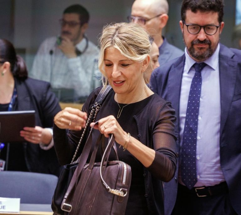 Yolanda Díaz se adelanta a Sánchez y anuncia un acuerdo entre PSOE y Sumar para derogar la 'Ley Mordaza'