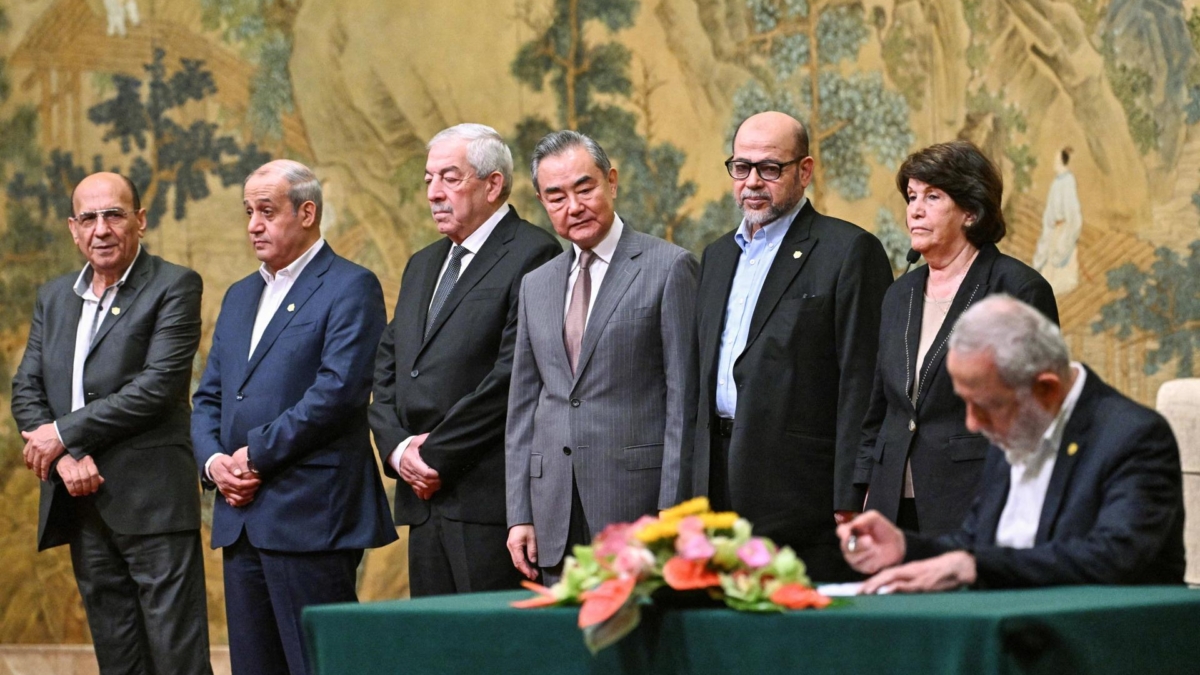 Hamás y Fatah firman con mediación de China un acuerdo para formar un Gobierno de unidad nacional