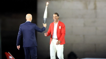 Nadal, la gran sorpresa en París con la antorcha olímpica en la inauguración de los JJOO