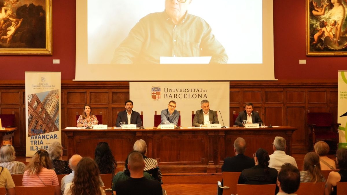 La Senior University de la Fundación DomusVi celebra la graduación de 71 nuevos alumnos