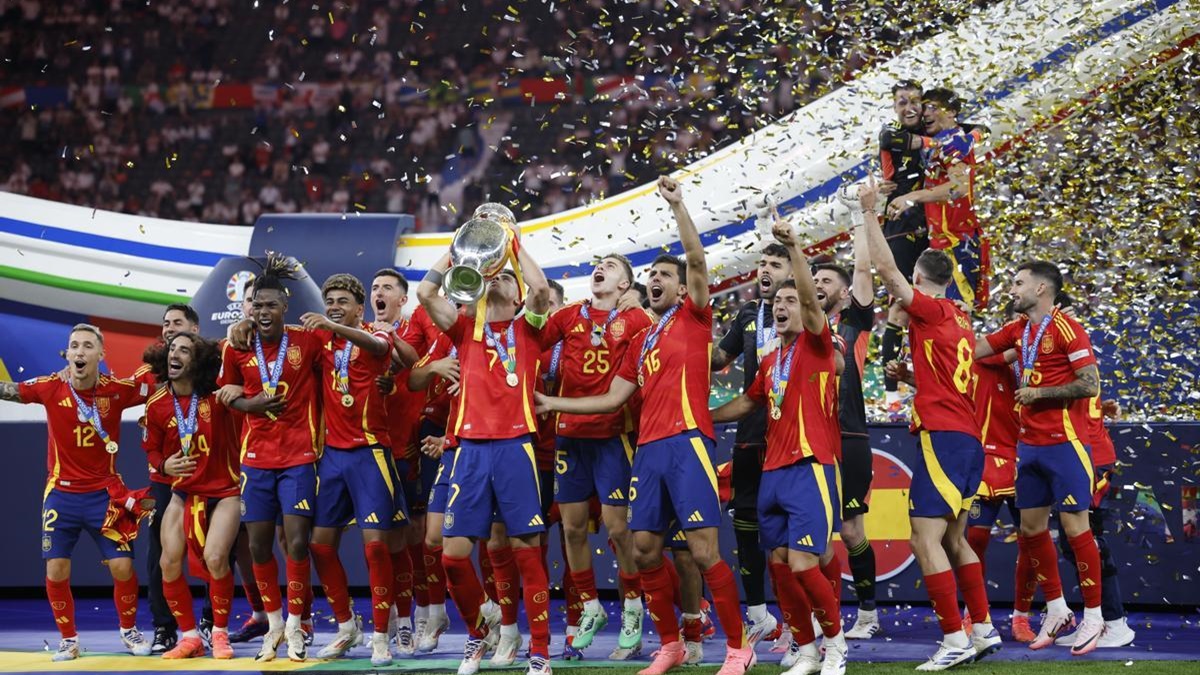Los 26 jugadores de España han aportado su granito de arena para llevar a la Selección a ser campeona de la Eurocopa / UEFA