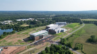 BeiGene inaugura en EEUU su principal centro de fabricación de productos biológicos y de I+D clínica