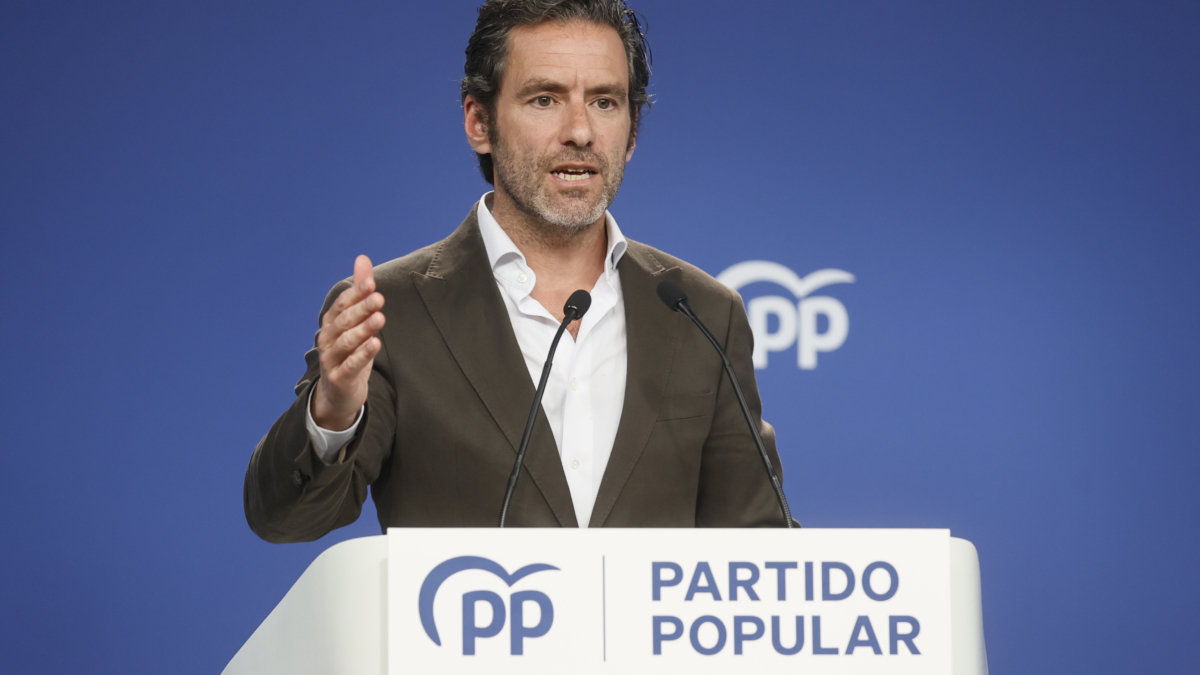 El portavoz nacional del PP, Borja Sémper, en la rueda de prensa de este martes en Génova, en Madrid