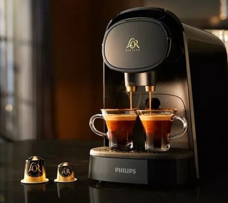 PcComponentes tira el precio de esta cafetera de cápsulas Philips: ¡está a mitad de precio!