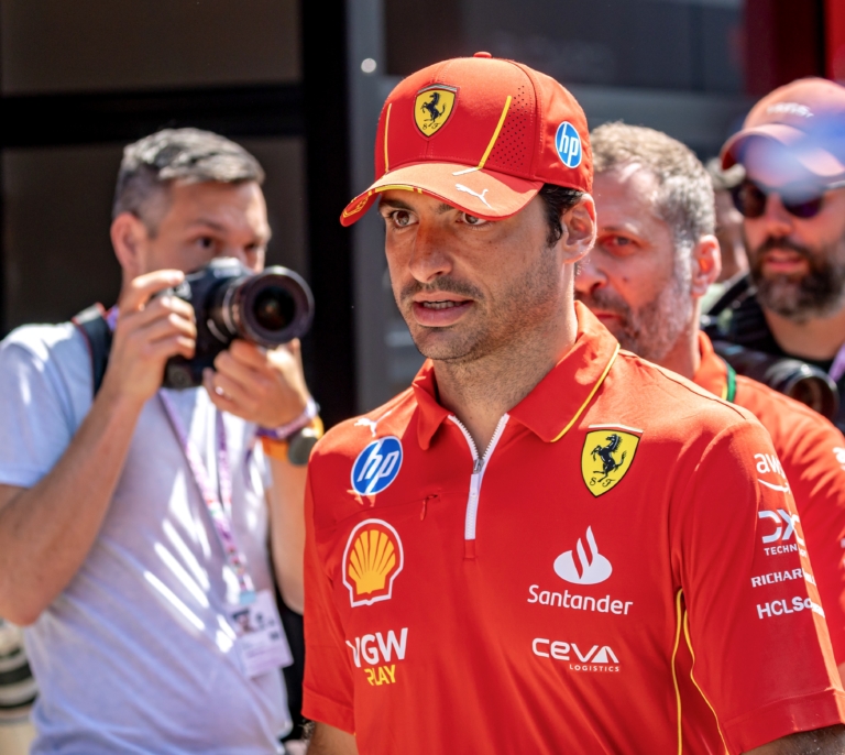 Carlos Sainz deja Ferrari y firma dos años con el equipo Williams