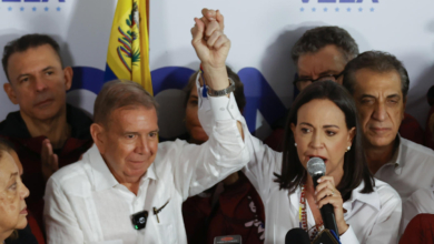 La oposición venezolana asegura que ha derrotado a Maduro mientras el chavismo le declara ganador