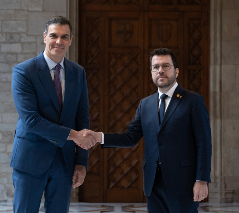 Sánchez se reúne en Barcelona este miércoles con Aragonès para allanar la investidura de Illa