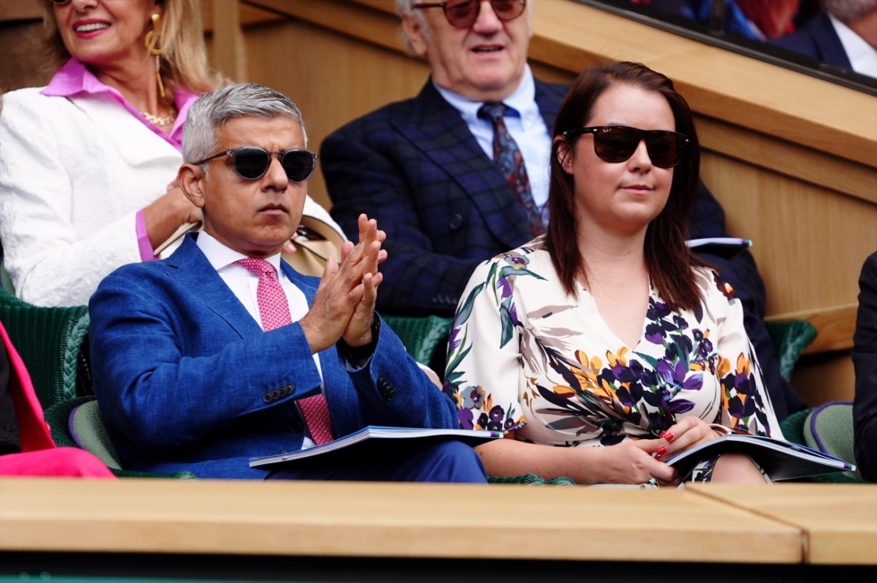 14 July 2024, United Kingdom, London: Mayor of London Sadiq Khan sits in the royal box during the men's singles final tennis match on day fourteen of the 2024 Wimbledon Championships at the All England Lawn Tennis and Croquet Club. Photo: Mike Egerton/PA Wire/dpa 14/7/2024 ONLY FOR USE IN SPAIN