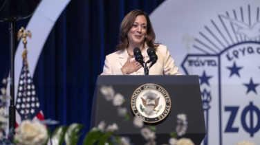 Los Obama respaldan la candidatura de Kamala Harris a la Casa Blanca