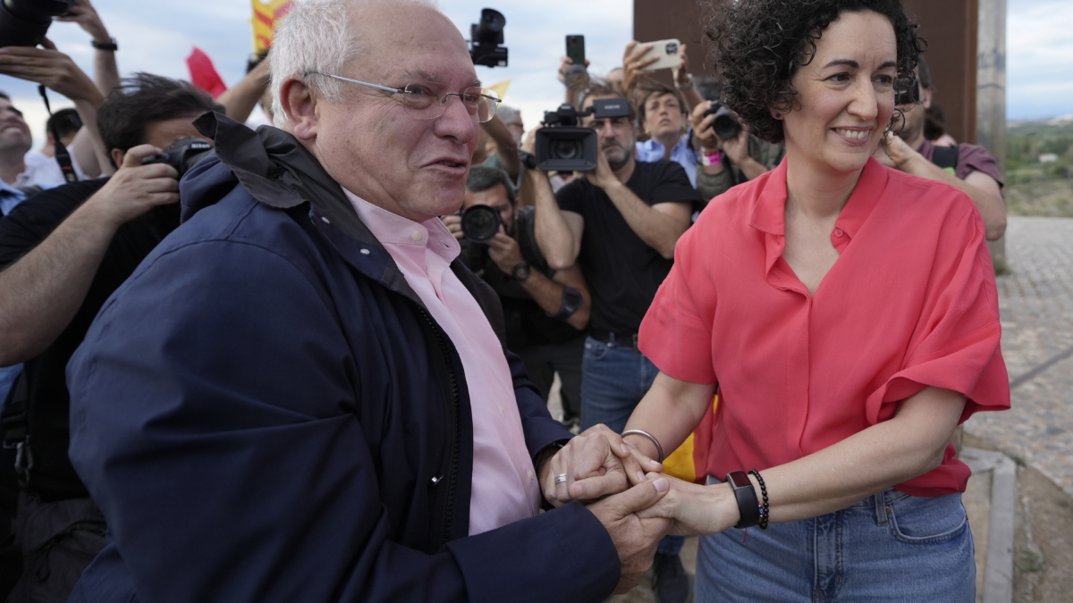 Marta Rovira regresa a España tras cruzar la frontera en Girona: "Estamos aquí para acabar lo que dejamos a medias"