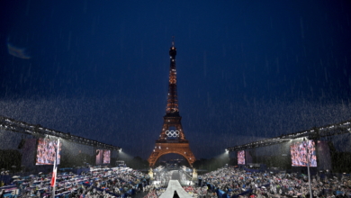 El Sena abre las puertas a los olímpicos de un lluvioso París bloqueado por la seguridad y el sabotaje
