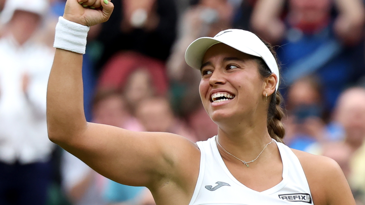 Jessica Bouzas celebra su primera victoria en Wimbledon sobre Marketa Vondrousova