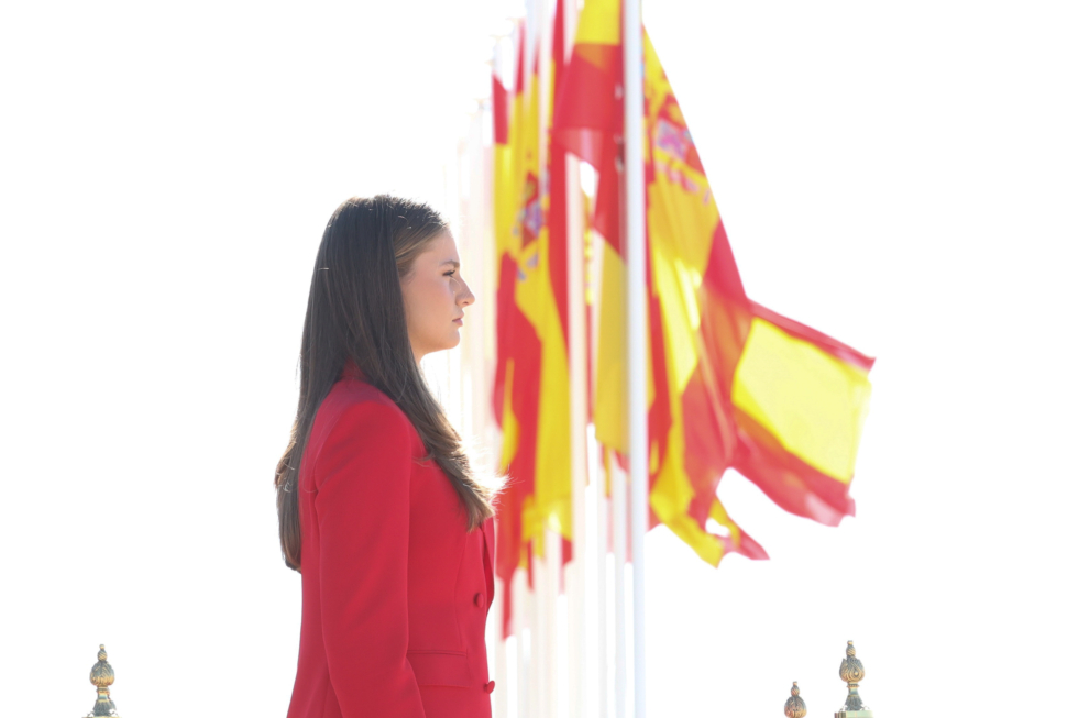 La Princesa de Asturias durante la despedida oficial y honores en su primer viaje oficial al extranjero.