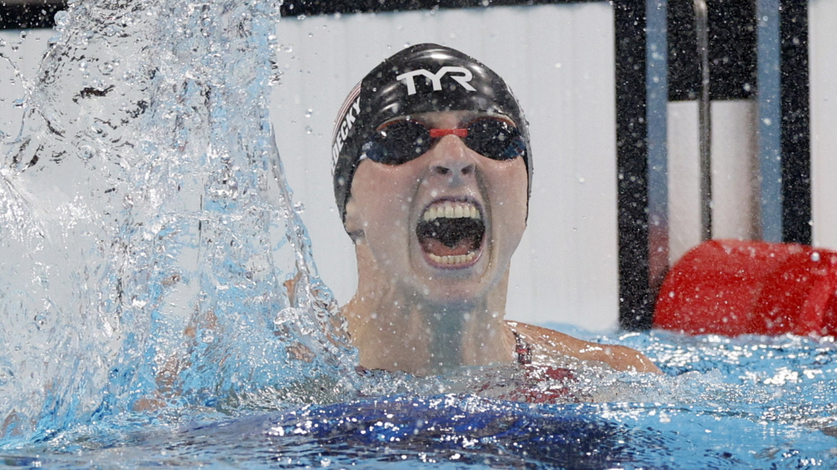 Katie Ledecky gana el oro de manera insultante