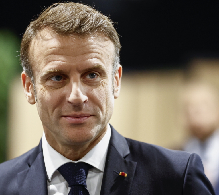 Macron avisa de que solo nombrará un primer ministro cuando los partidos formen una mayoría "sólida"