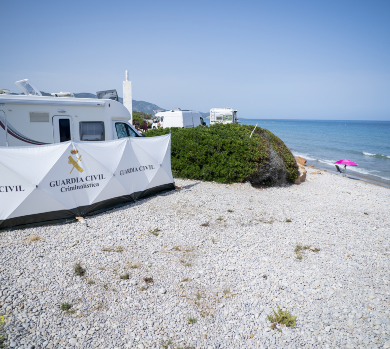 La Guardia Civil investiga la muerte por apuñalamiento de una mujer que viajaba sola en autocaravana