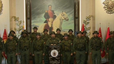 El Ejército venezolano apoya a Maduro: "Está fraguándose un golpe de Estado fascista"