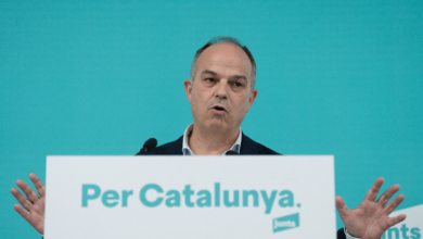 Junts se enzarza con Esquerra y el PSOE: "Cataluña no tendrá independencia fiscal con el acuerdo"