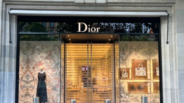 Italia investiga a Armani y Dior por las condiciones ilegales de sus proveedores